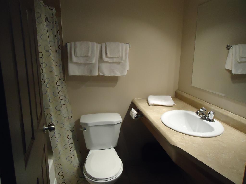 Motel Aux Ecluses Альма Экстерьер фото